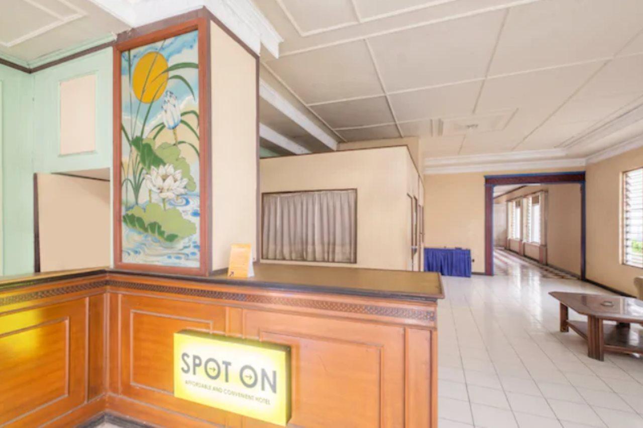 Spot On 2341 Hotel Padjajaran 2 Tasikmalaya Zewnętrze zdjęcie