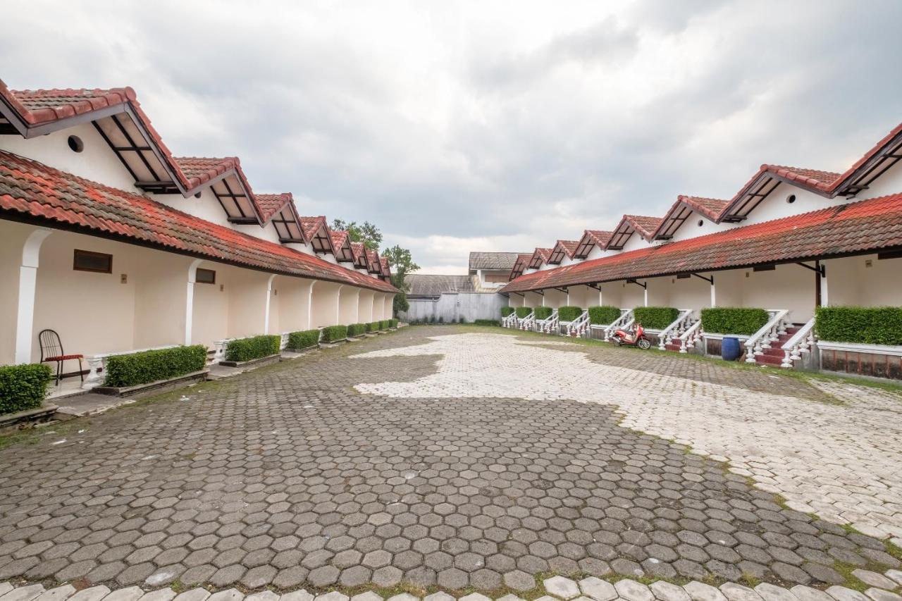 Spot On 2341 Hotel Padjajaran 2 Tasikmalaya Zewnętrze zdjęcie